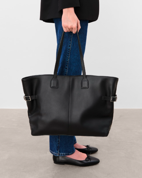 Flattered - Lesley Tote Bag