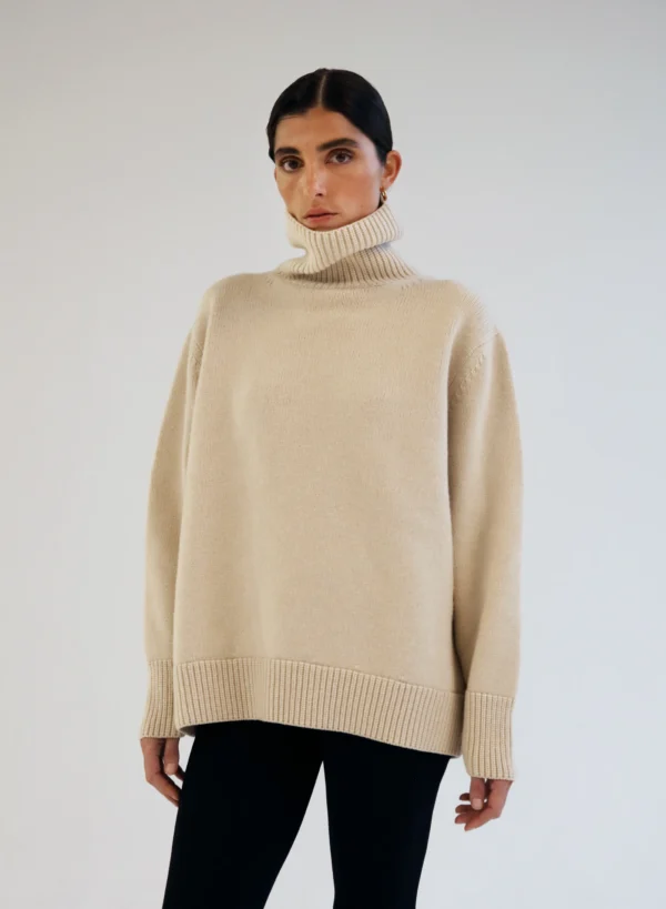 Almada Label - Aia Turtleneck Sweater