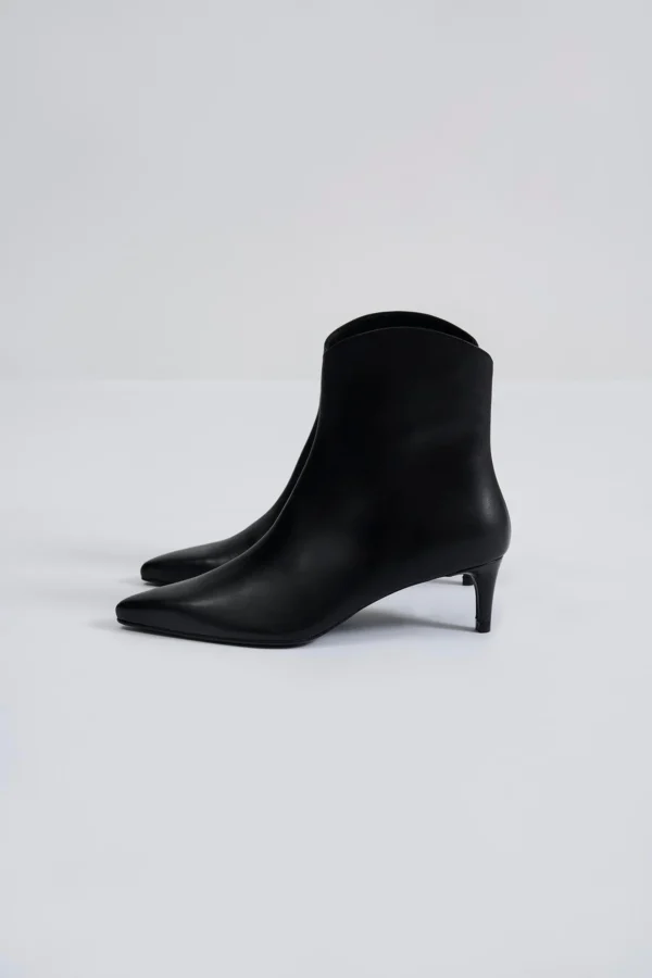 Malina - Izzie Boots Black